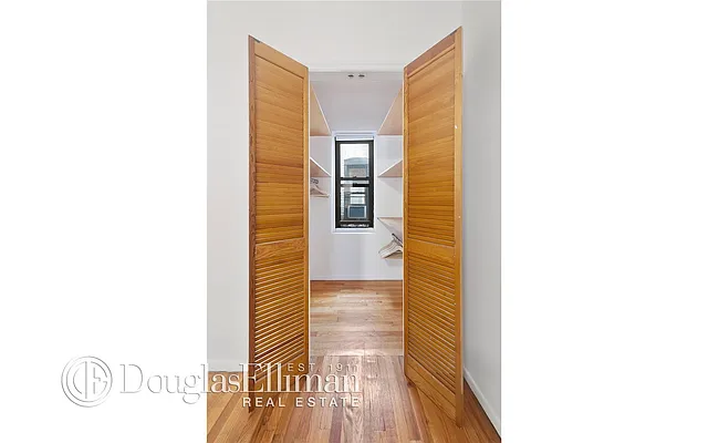 Rented by Douglas Elliman | media 21