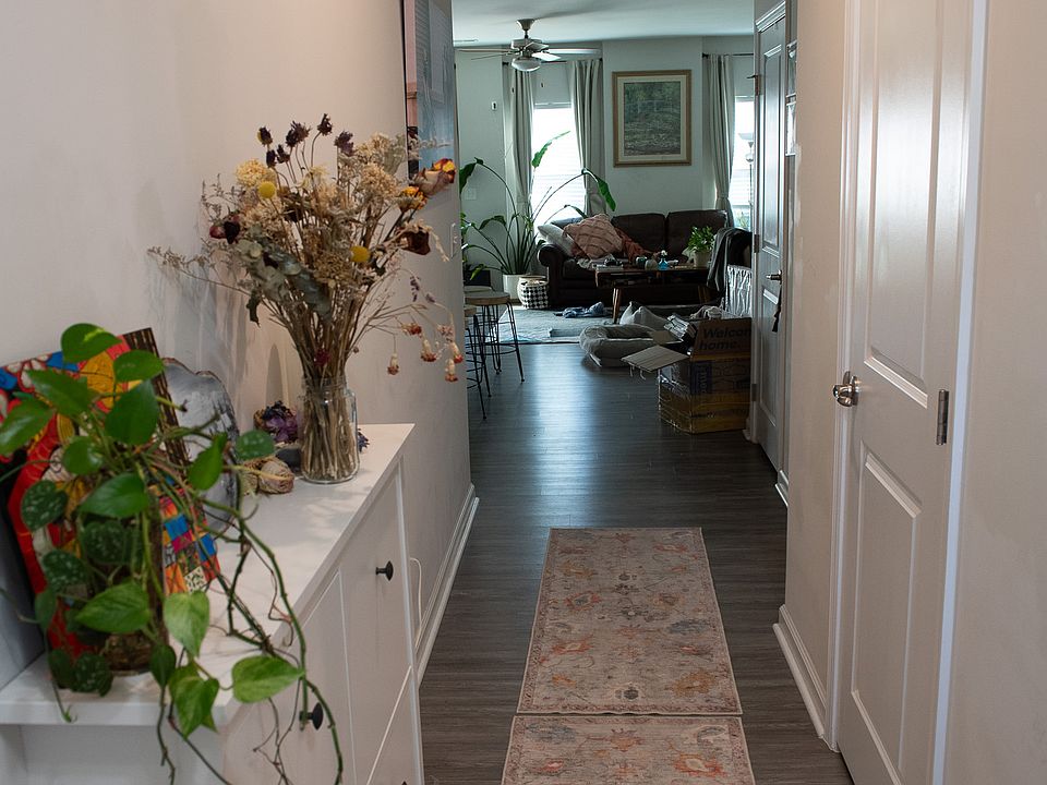 1st image of 506 Park Meadows Dr