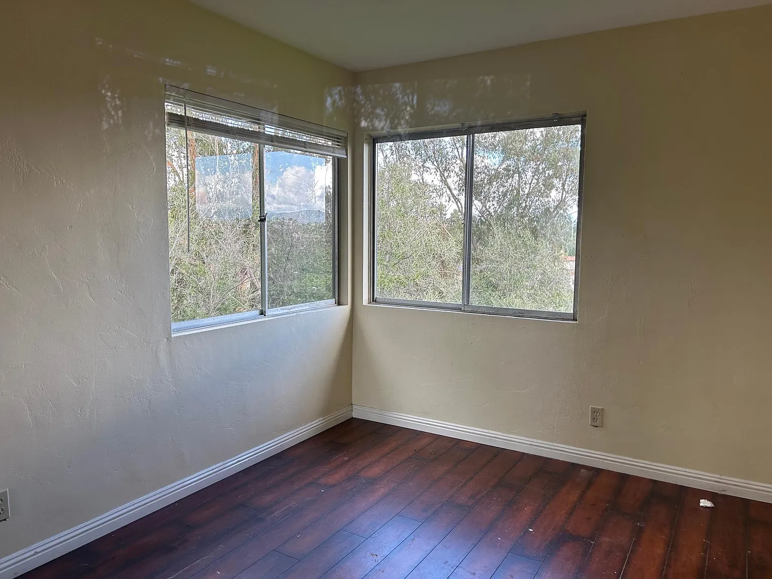 5 bed, $5,300 — Photo 2