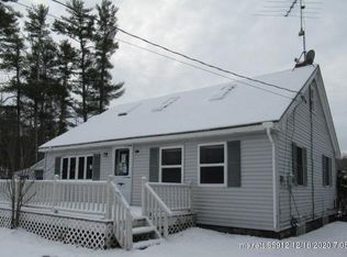 672 Liberty Rd, Washington, ME 04574