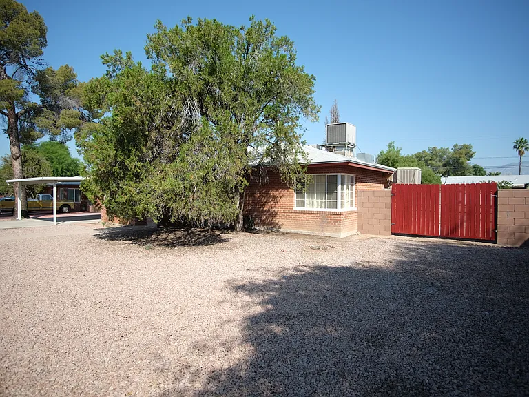 4917 E Timrod St — Photo 26