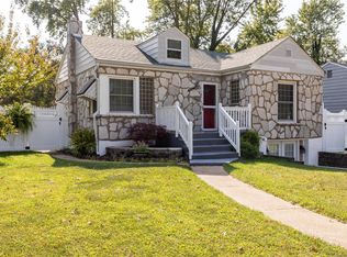8742 Florence Ave, Saint Louis, MO 63144