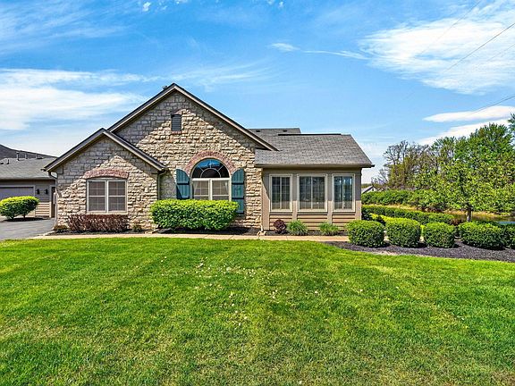 3rd image of 240 Waterside Dr
