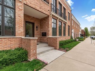 Lake Forest Lofts, Lake Forest, IL 60045