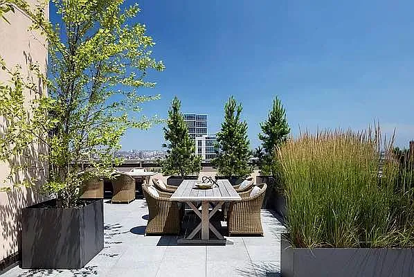 Rented by Compass | media 20