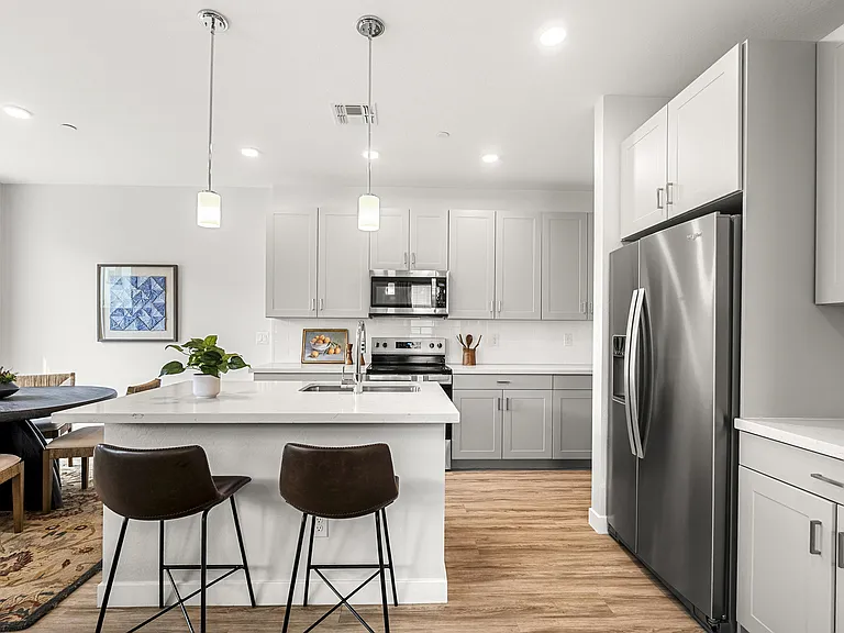 Avalon Townhomes — Photo 6