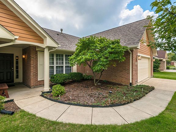 4th image of 2600 Falling Leaf Ct