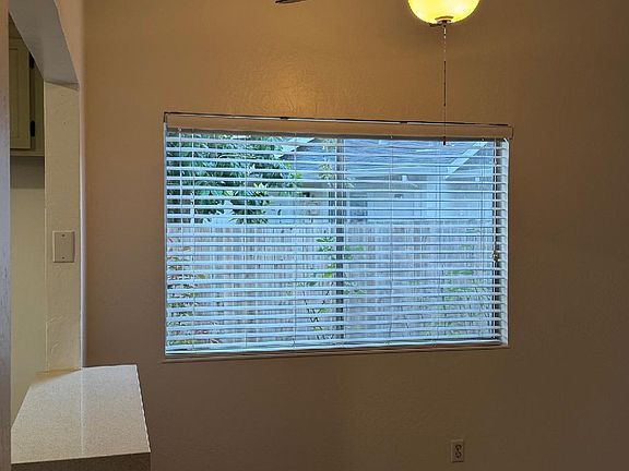 Great room vaulted ceilings