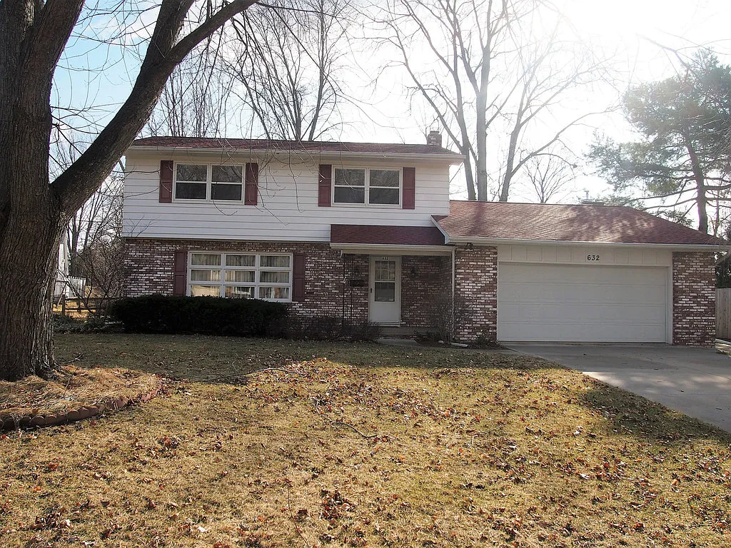 632 Wilson Dr photo 1
