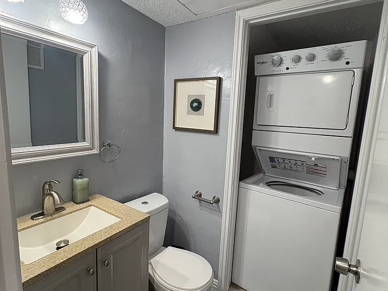3841 Evergreen St — Photo 4