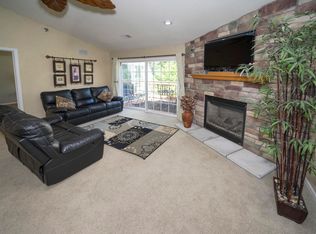 17782 W Jacobs Dr, New Berlin, WI 53146