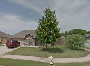 5300 SW Regent Rd, Bentonville, AR 72712