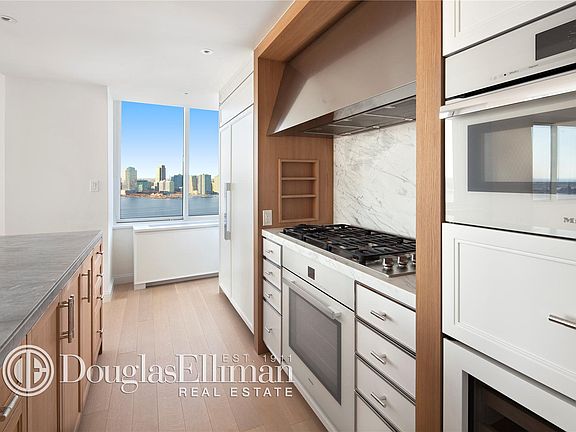 3rd image of 212 Warren St APT 27C