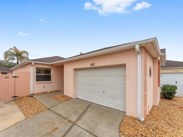 807 Alvarado Pl, Lady Lake, FL 32159