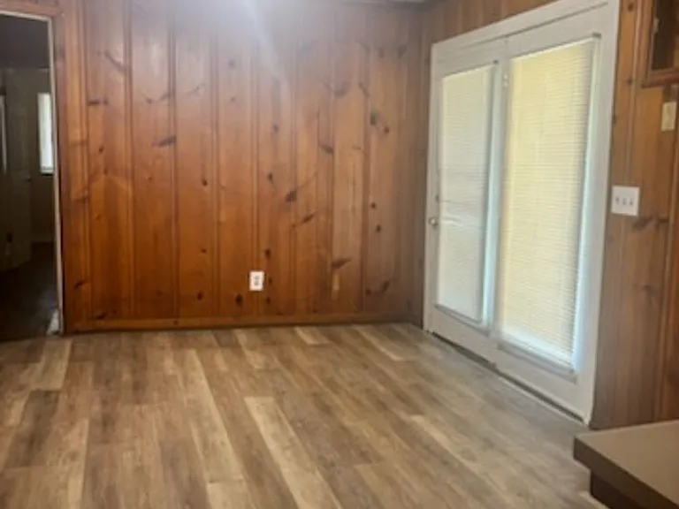 1527 Maria Dr — Photo 10