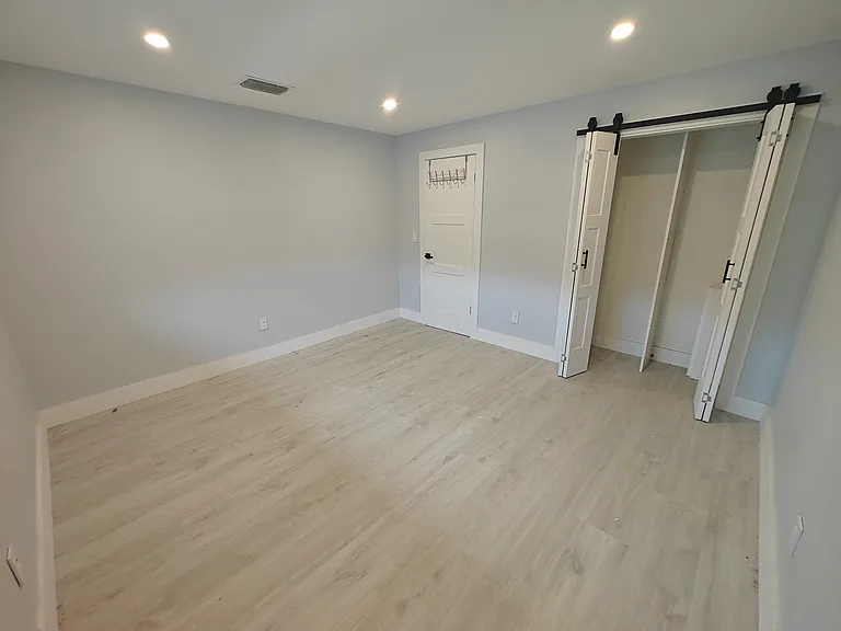 2115 NE 37th Dr #235 — Photo 14