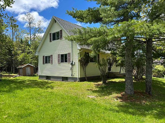 3rd image of 146 Abbey Ave