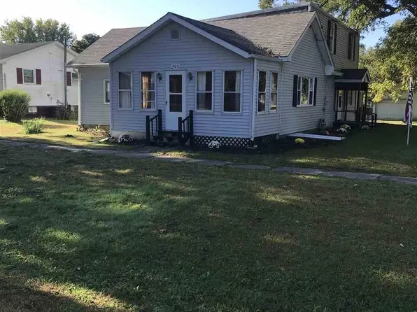 295 N Main St, New Canton, IL 62356