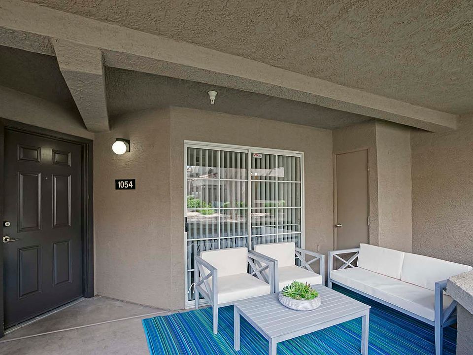 1st image of 909 W Grove Pkwy APT 3003