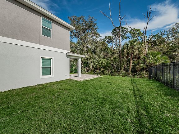 SIDE YARD