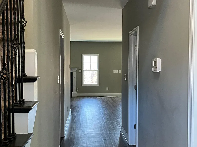 2764 Rivercliff Rd — Photo 3
