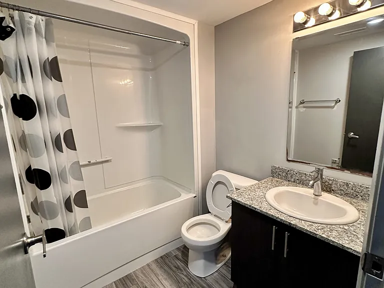 275 F Larch St #313 — Photo 9