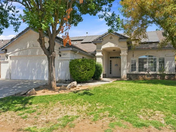 1941 Cromwell Ave, Clovis, CA 93611