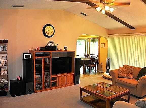 5th image of 3705 Canary Dr