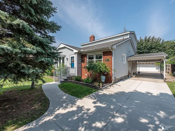 15475 Charles St, Monroe, MI 48161