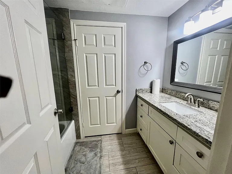3100 Walnut Bend Ln #123 — Photo 7