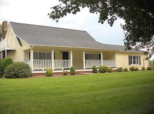 1 Ridge Dr, Granite Falls, NC 28630