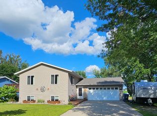 1008 5th St SE, Barnesville, MN 56514