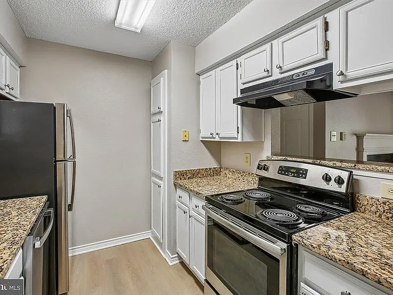 1530 Lincoln Way #203 — Photo 14