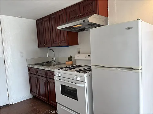 2005 Redding Ave Photo 1