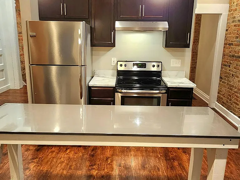 215 Dakota Ave — Photo 12