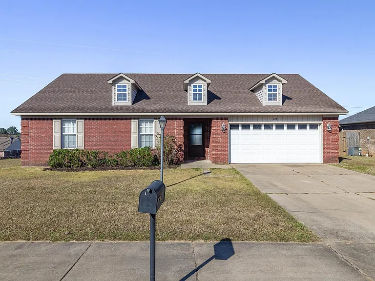 123 American Eagle Way — Photo 2