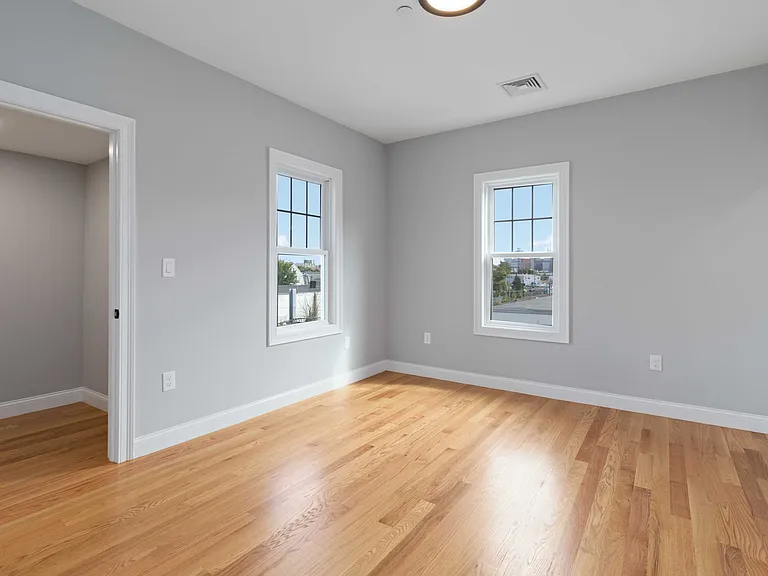 20 Alston St #20 — Photo 24