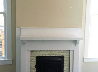 512 E Waldburg Ln, Savannah, GA 31401