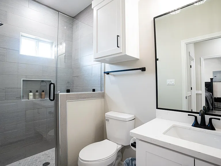 1405 E Samano St #B — Photo 5