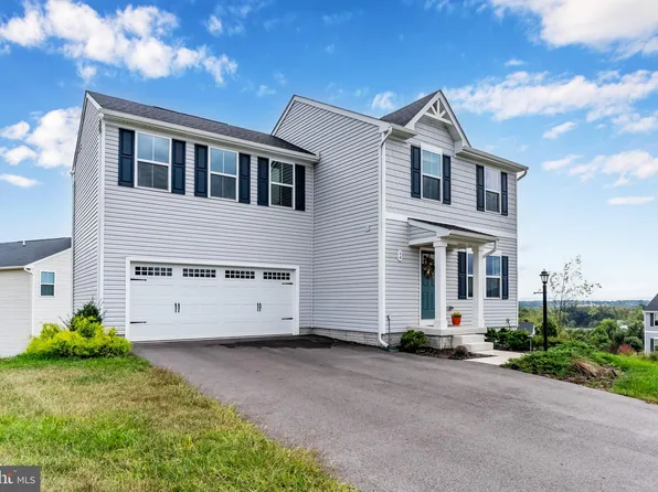 64 Flourite Dr, Chambersburg, PA 17202