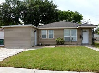 1032 Hawkins St, Gretna, LA 70053