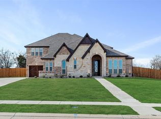 743 Crystal Lake Ln, Red Oak, TX 75154