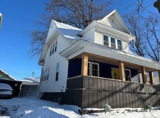 440 N Pine St, Decatur, IL 62522