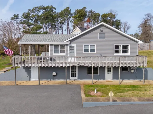 3166 Dupont Pkwy, Townsend, DE 19734