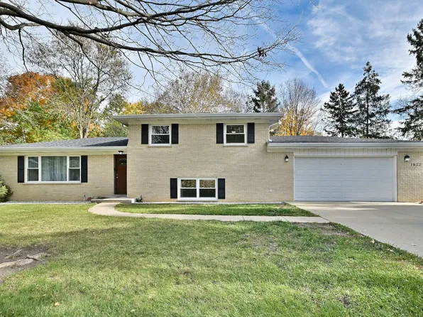 (undisclosed Address), Palatine, IL 60074