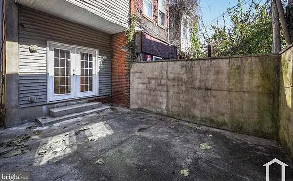1336 W Toronto St — Photo 16