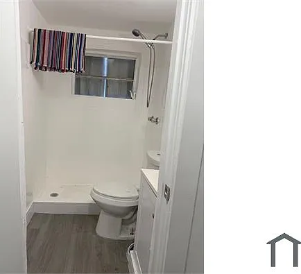 7036 NW 19th Ave — Photo 10