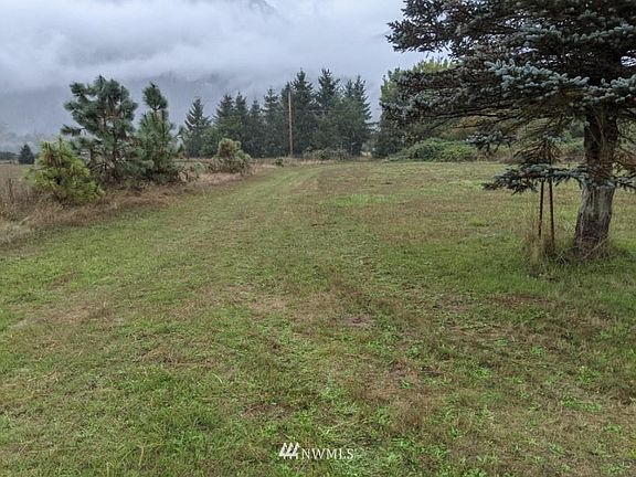 Wide open areas on the site give you tons of space to invite friends in for camp-outs with you.