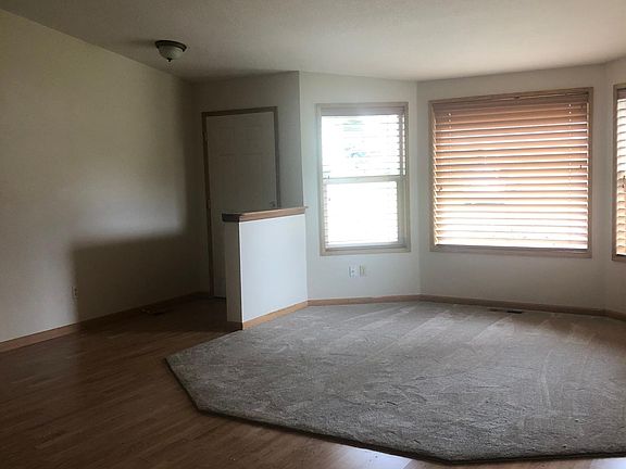 4th image of 13418 NW 40th Ave