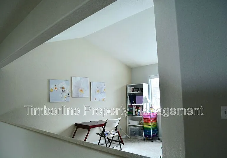 2335 Amberwood Ln — Photo 10